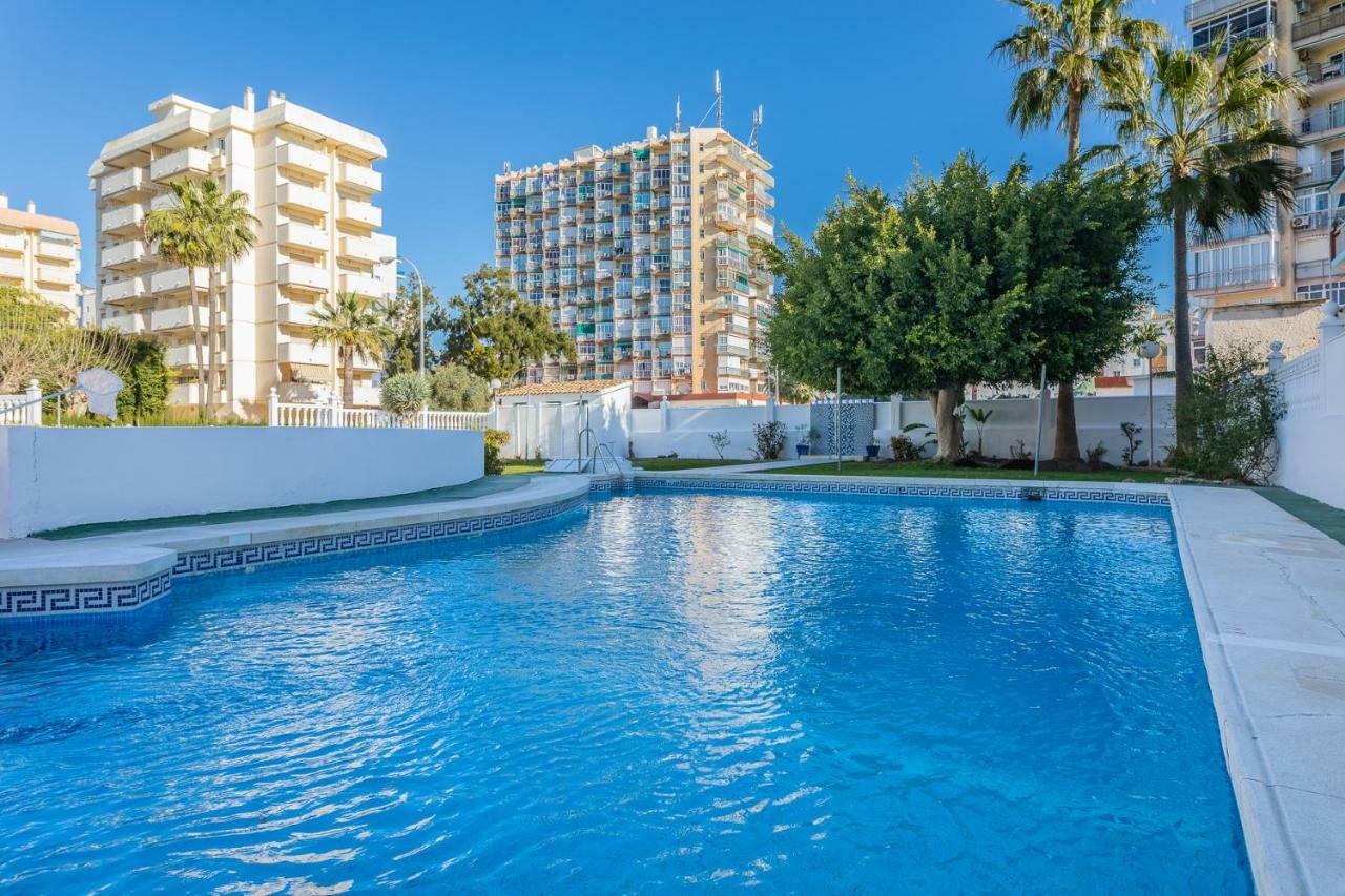 Apartamento Al Lado De La Playa 베날마데나코스타 외부 사진
