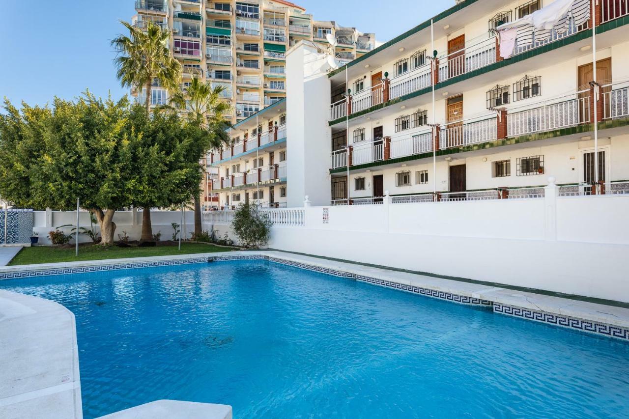 Apartamento Al Lado De La Playa 베날마데나코스타 외부 사진